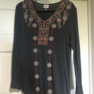 Pretty tunic top. Size L